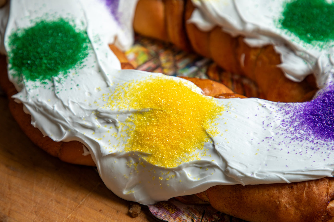 Traditional Mardi Gras King Cake Kit